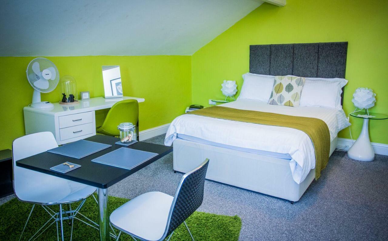 James' Place At Dowlais ميرثير تيدفيل الغرفة الصورة
