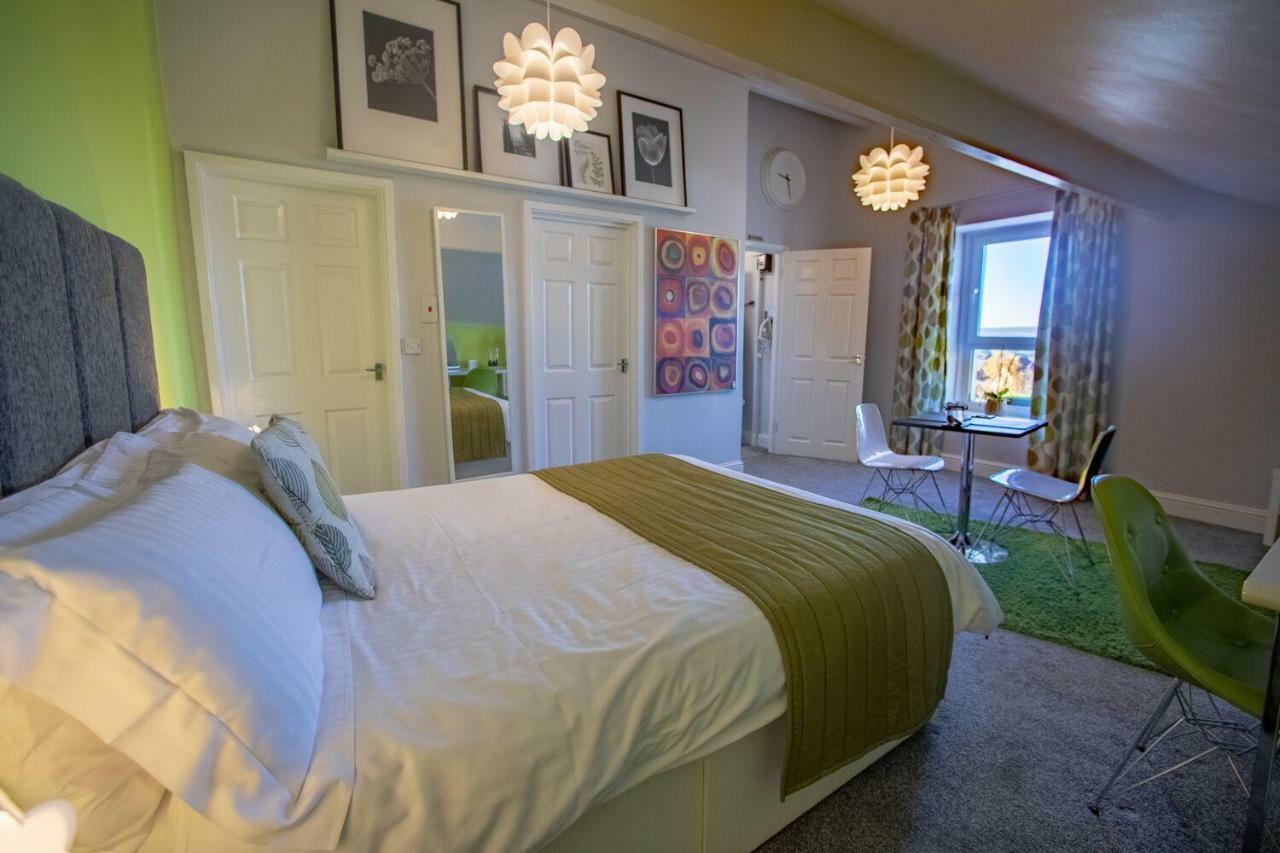 James' Place At Dowlais ميرثير تيدفيل الغرفة الصورة