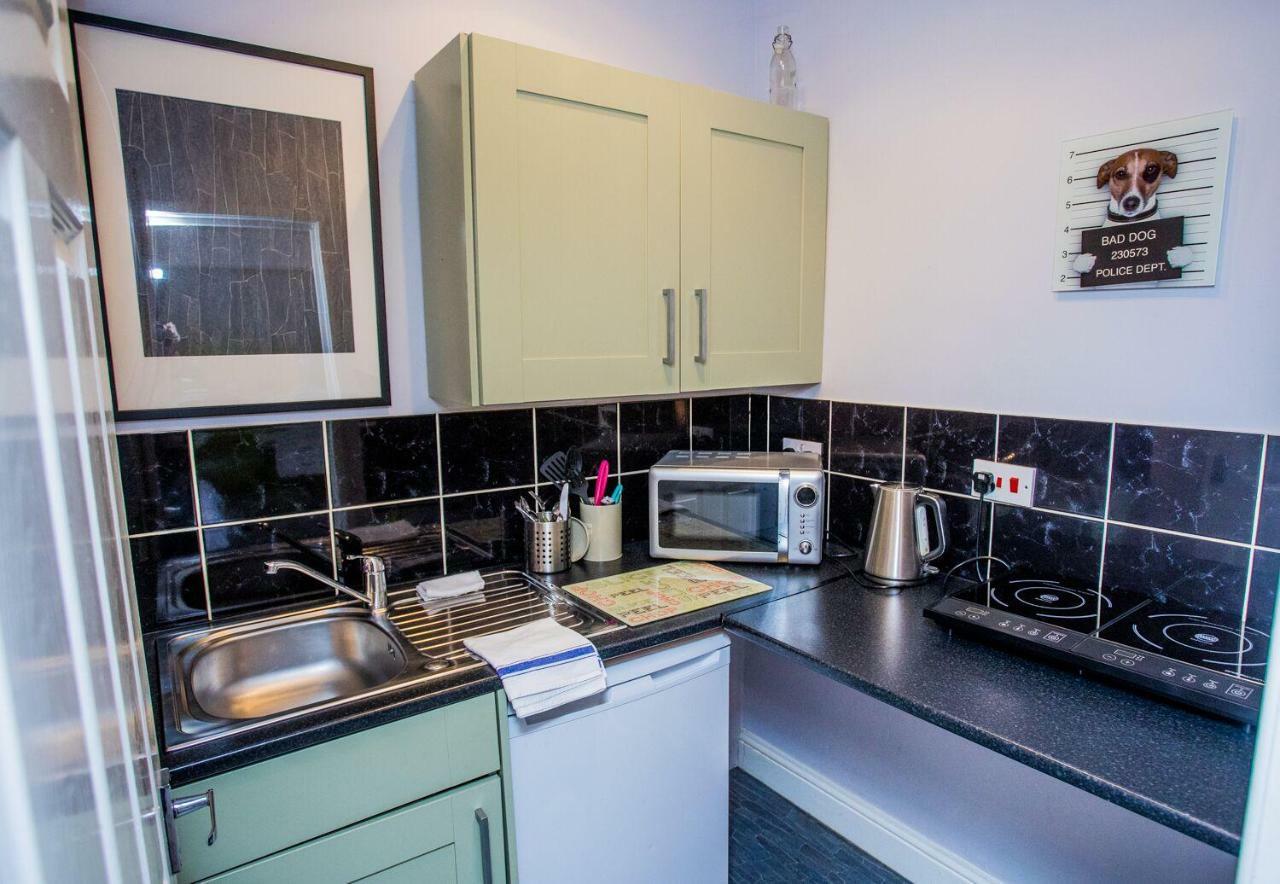 James' Place At Dowlais ميرثير تيدفيل الغرفة الصورة